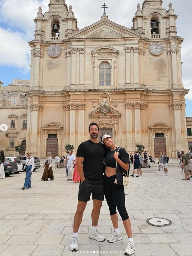 ΜΑΛΤΑ ΧΡΙΣΤΙΝΑΣ ΚΑΙ ΣΑΚΗΣ