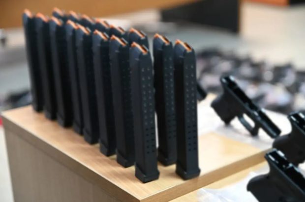 Τούρκοι, Έβρος, μαφία, όπλα