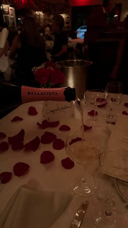 ΓΑΜΟΣ ΔΕΙΠΝΟ ΡΟΔΟΠΕΤΑΛΑ