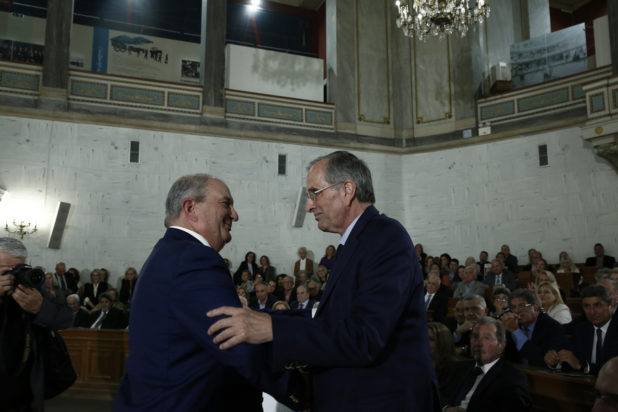 Οι πρώην πρωθυπουργοί Κώστας Καραμανλής και Αντώνης Σαμαράς, εκδήλωση προς τιμήν της πρώην Προέδρου της Βουλής Άννας Ψαρούδα Μπενάκη.