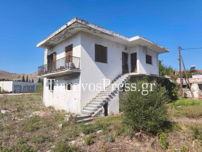 ΝΕΚΡΟΣ ΤΥΡΝΑΒΟΣ 