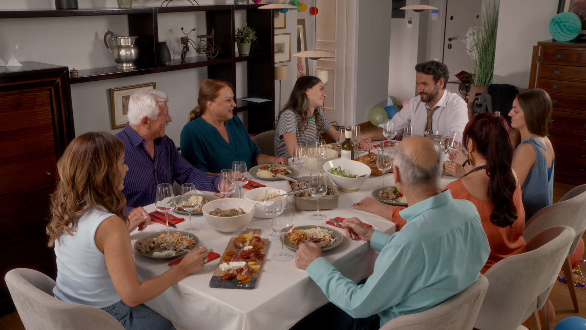 Το σόι σου: Πρεμιέρα απόψε στις 20:00 στον Alpha με διπλό απολαυστικό επεισόδιο