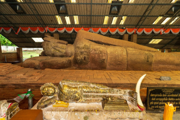 Μοναδική ανακάλυψη: Εργάτες βρήκαν τυχαία θησαυρούς από χρυσό και ασήμι κάτω από άγαλμα 1.300 ετών