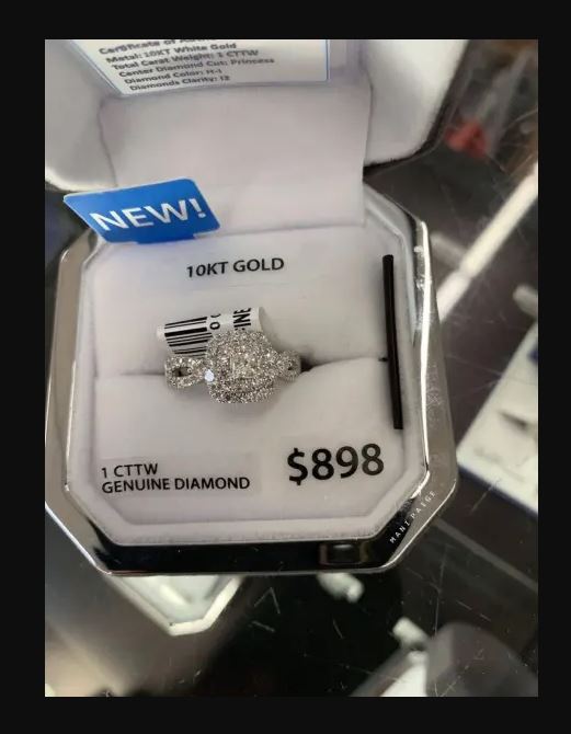 Της έκανε πρόταση γάμου με δαχτυλίδι αξίας 800 ευρώ – «Αρνήθηκα επειδή κατάλαβα ότι δεν μ’ ακούει»