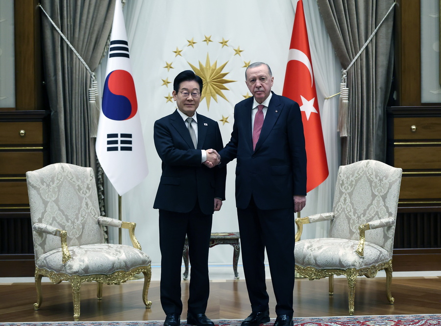 Λι Τζάε Μιούνγκ, Ρετζέπ Ταγίπ Ερντογάν