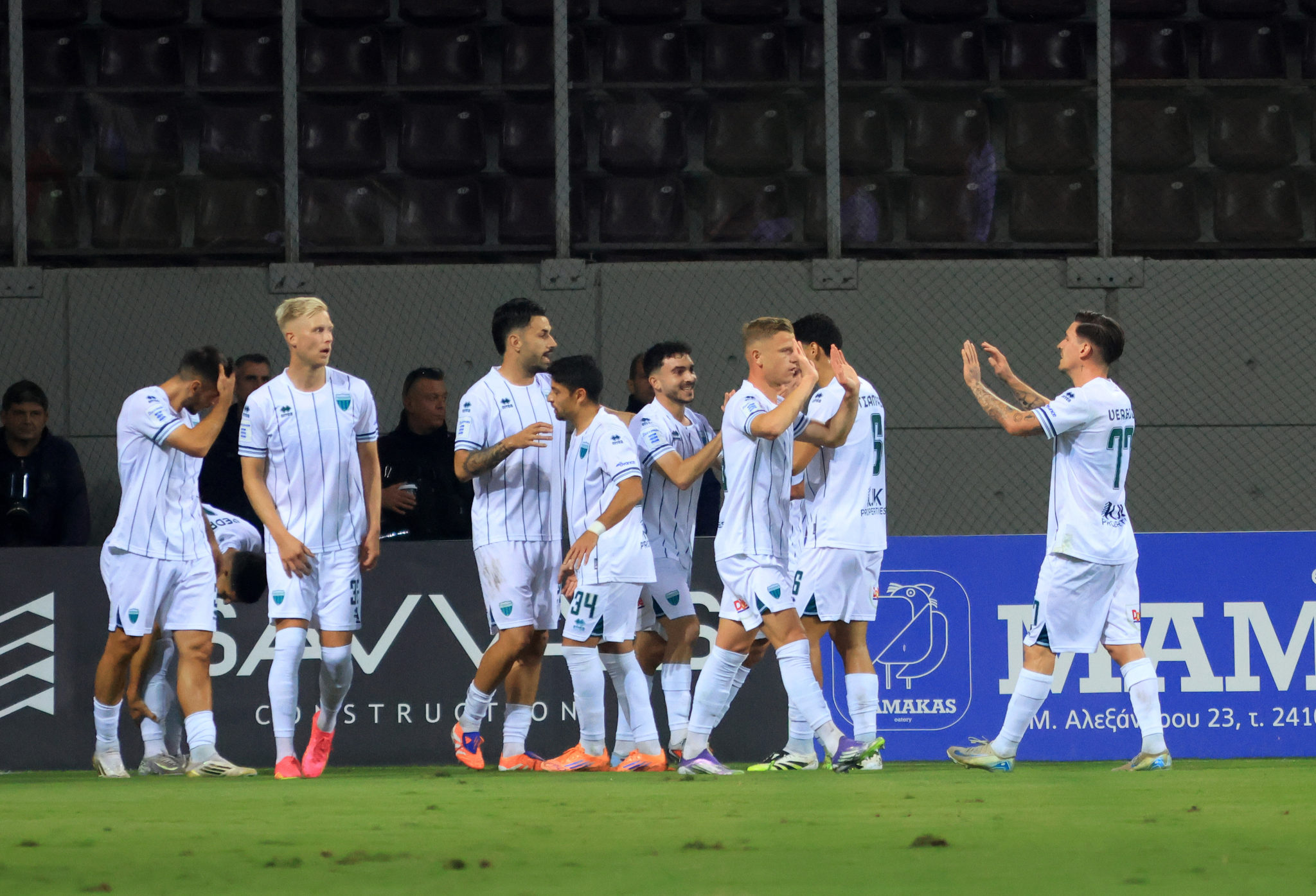 Λεβαδειακός, Λάρισα