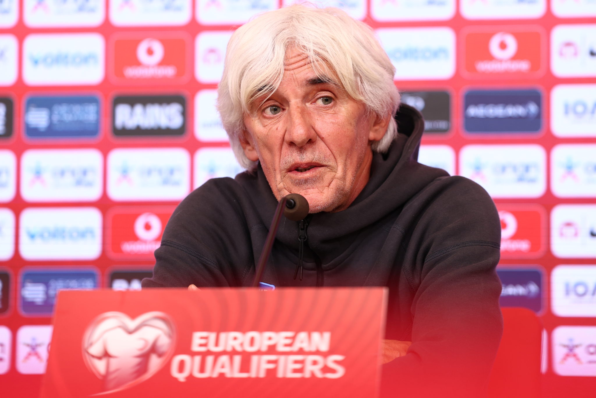 Γιοβάνοβιτς, Ελλάδα,Σκωτία