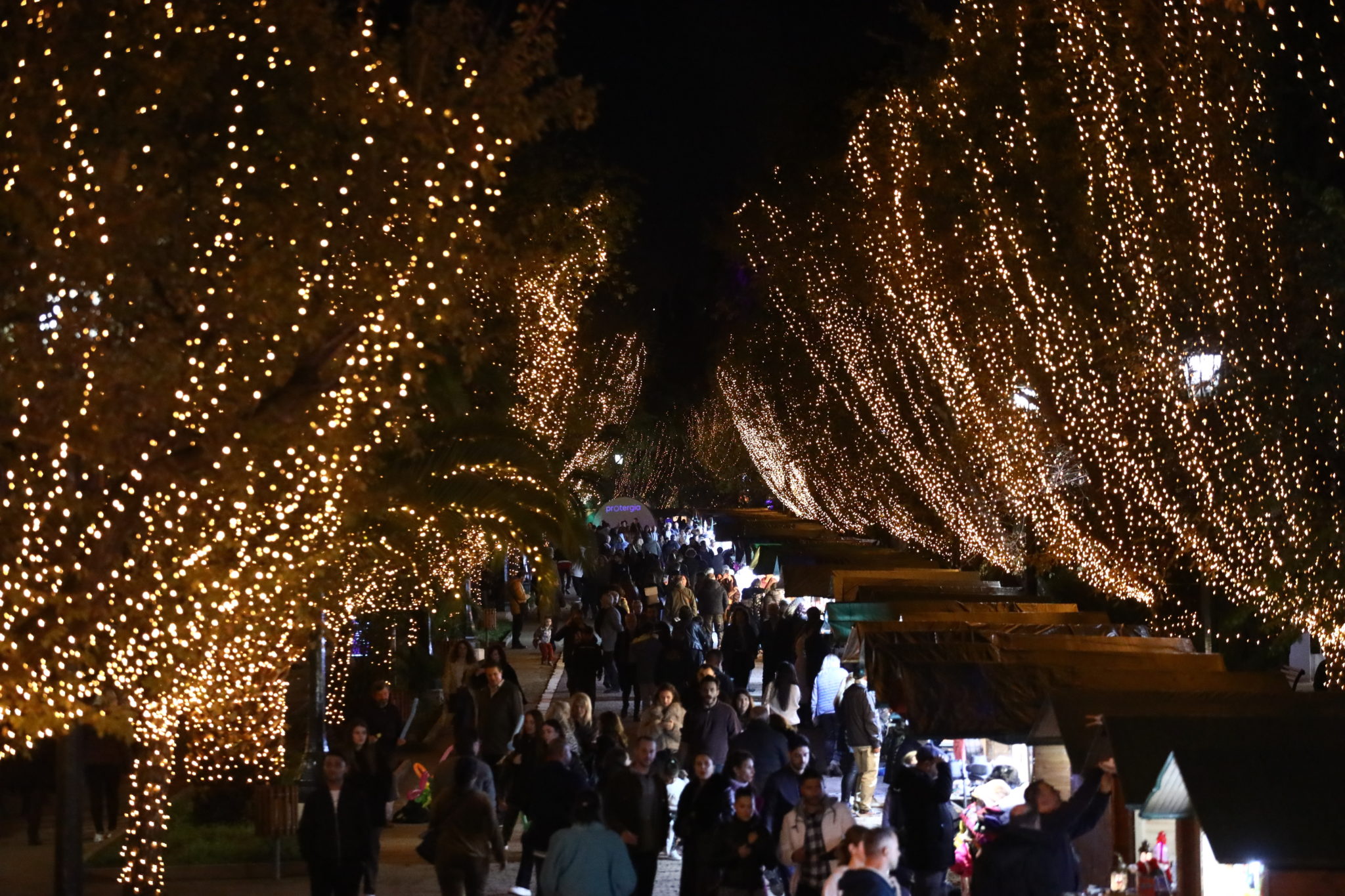 Χριστουγεννιάτικο Χωριό στο Πεδίον του Άρεως