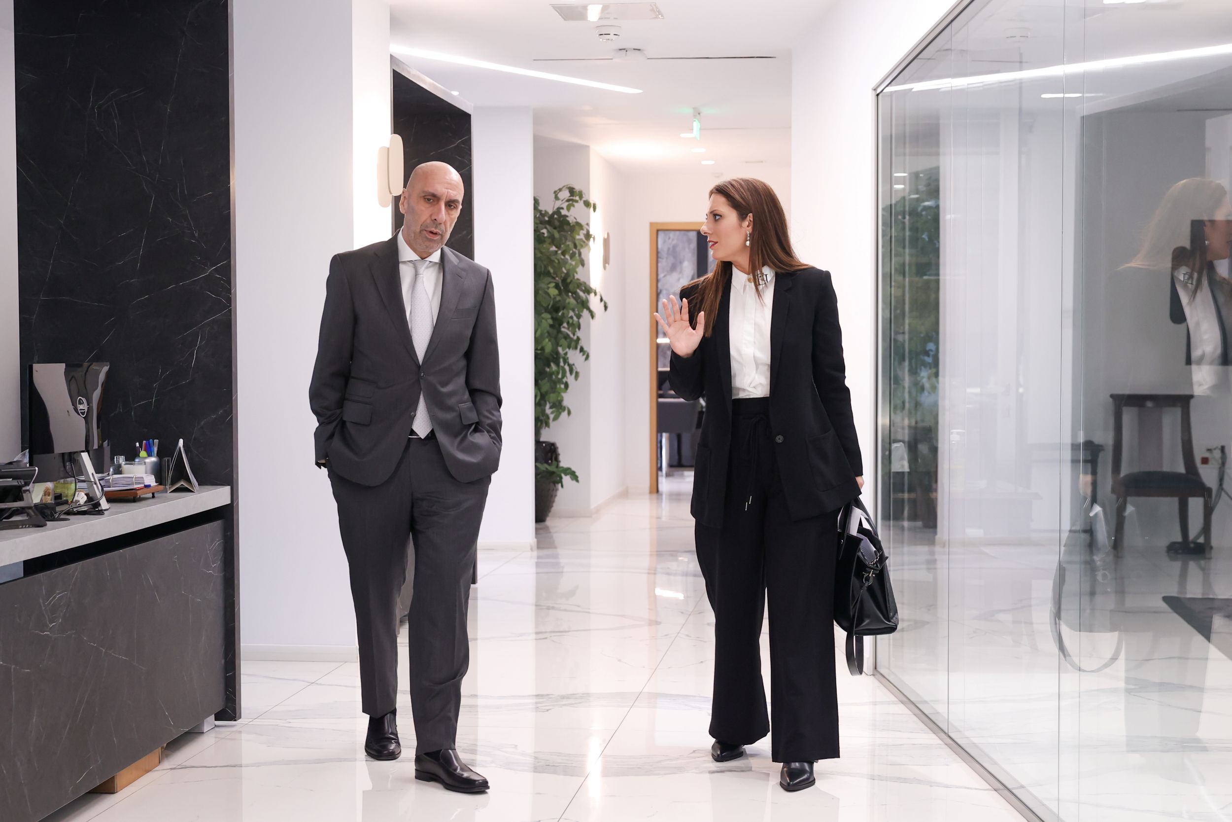 Πρόεδρος του ΕΒΕΑ, κ. Γιάννης Μπρατάκος, και η Γενική Γραμματέας Ιδιωτικών Επενδύσεων του Υπουργείου Ανάπτυξης, κα Στελλίνα Σιαράπη.