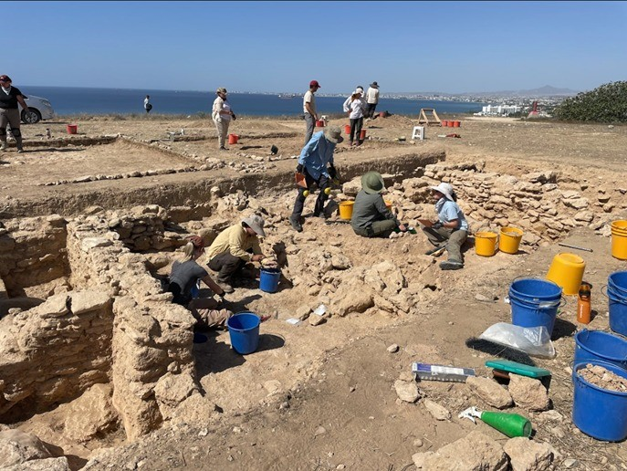 Φοιτητές συμμετέχουν στην ανασκαφή. Φωτογραφία: Τμήμα Αρχαιοτήτων Κύπρου μέσω Facebook