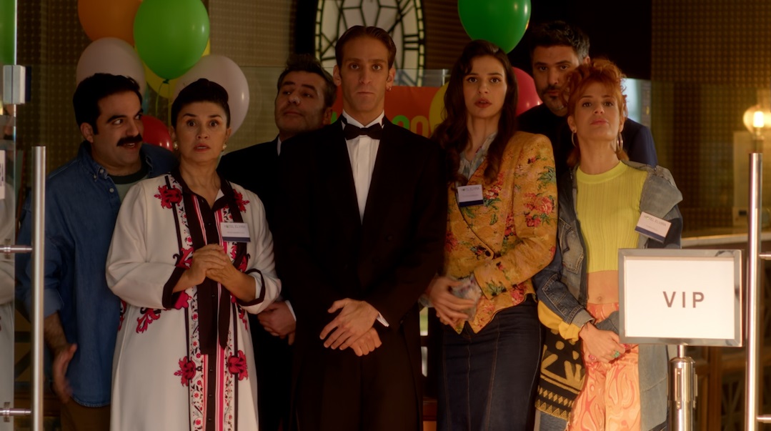 HOTΕΛ ΕΛVIRA: Ο Χάρι φεύγει στο εξωτερικό- Όλες οι εξελίξεις