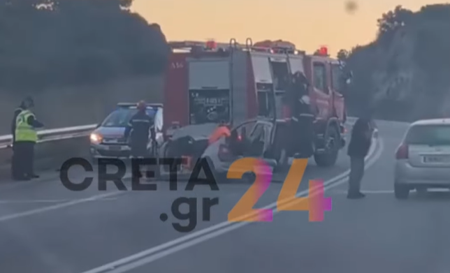 Θανατηφόρο τροχαίο στο Ηράκλειο: Βίντεο λίγα λεπτά μετά τη σφοδρή σύγκρουση των οχημάτων