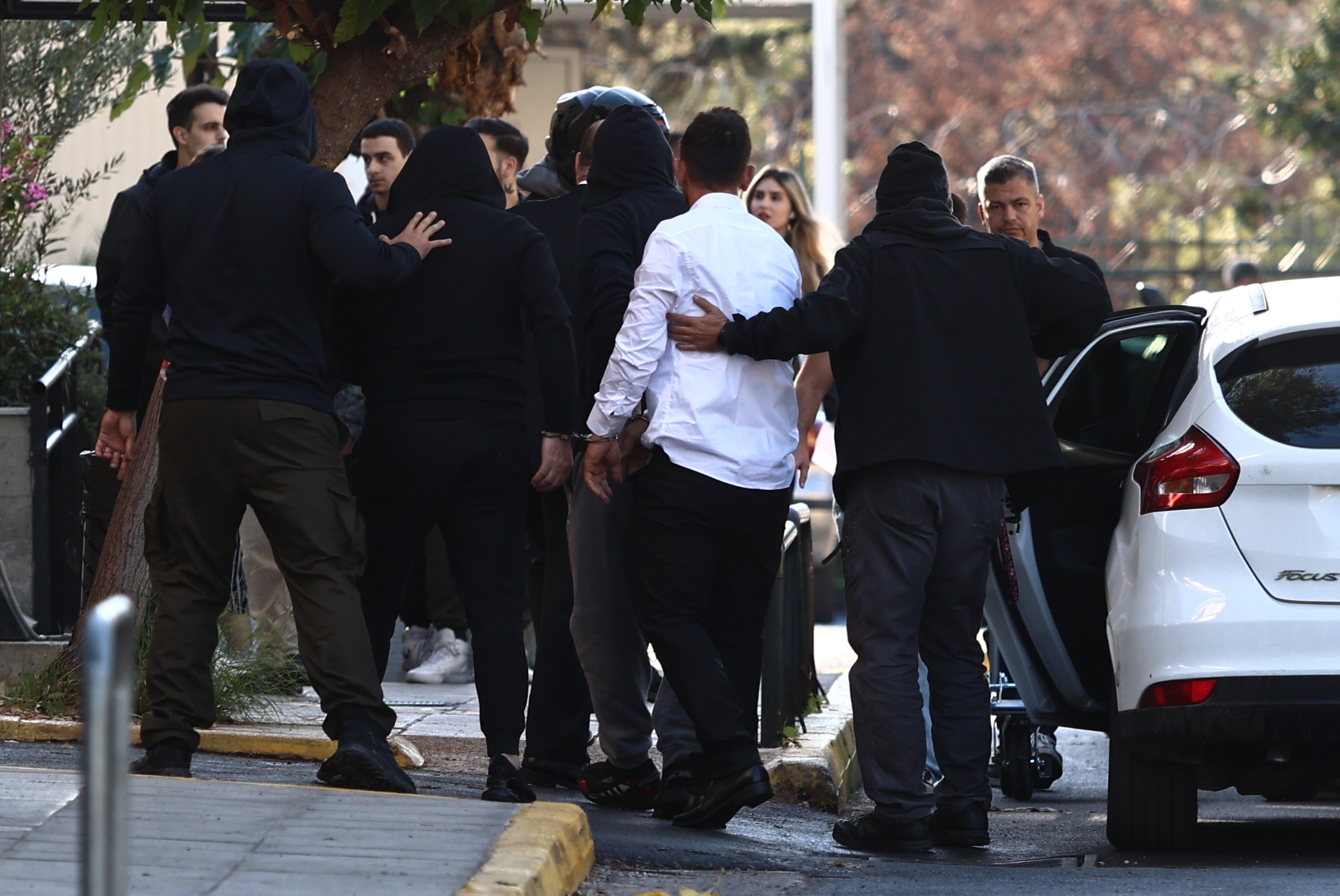 Κύκλωμα διακίνησης ναρκωτικών, ιερείς