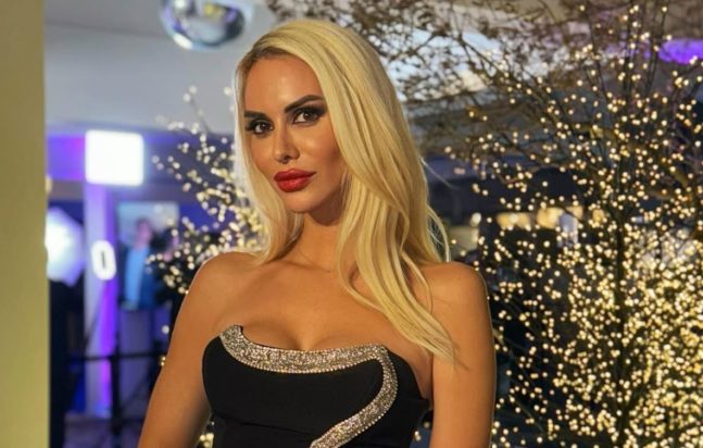 Τζούλια Κόλλια