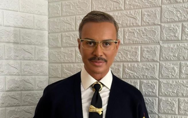 Λάκης Γαβαλάς