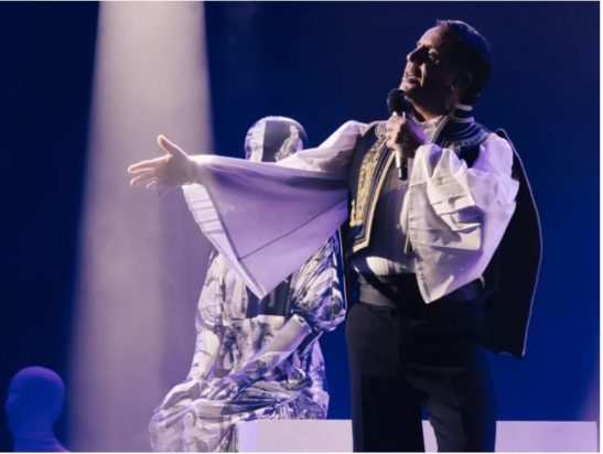 Γιώργος Μαζωνάκης - Madwalk