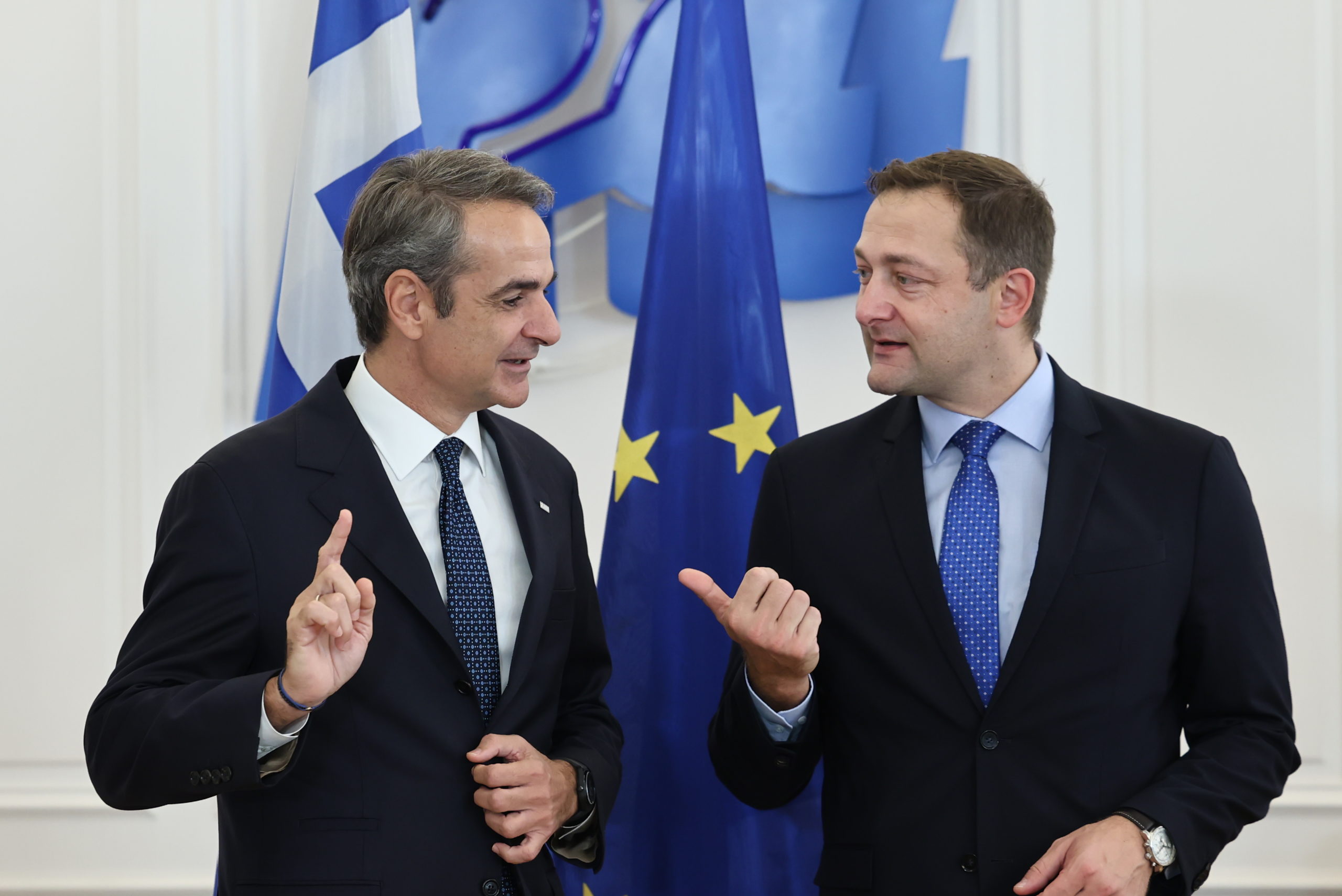 Πρωθυπουργού Κυριάκου Μητσοτάκη με τον Ευρωπαίο Επίτροπο Γεωργίας και Τροφίμων Christophe Hansen