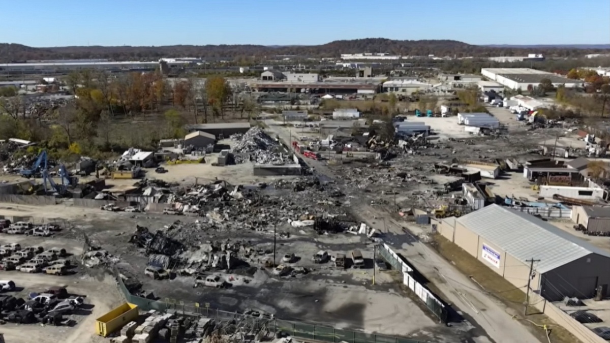 Συντριβή αεροσκάφους στο Κεντάκι: Στους 14 αυξήθηκαν οι νεκροί – Βίντεο από την στιγμή της πτώσης