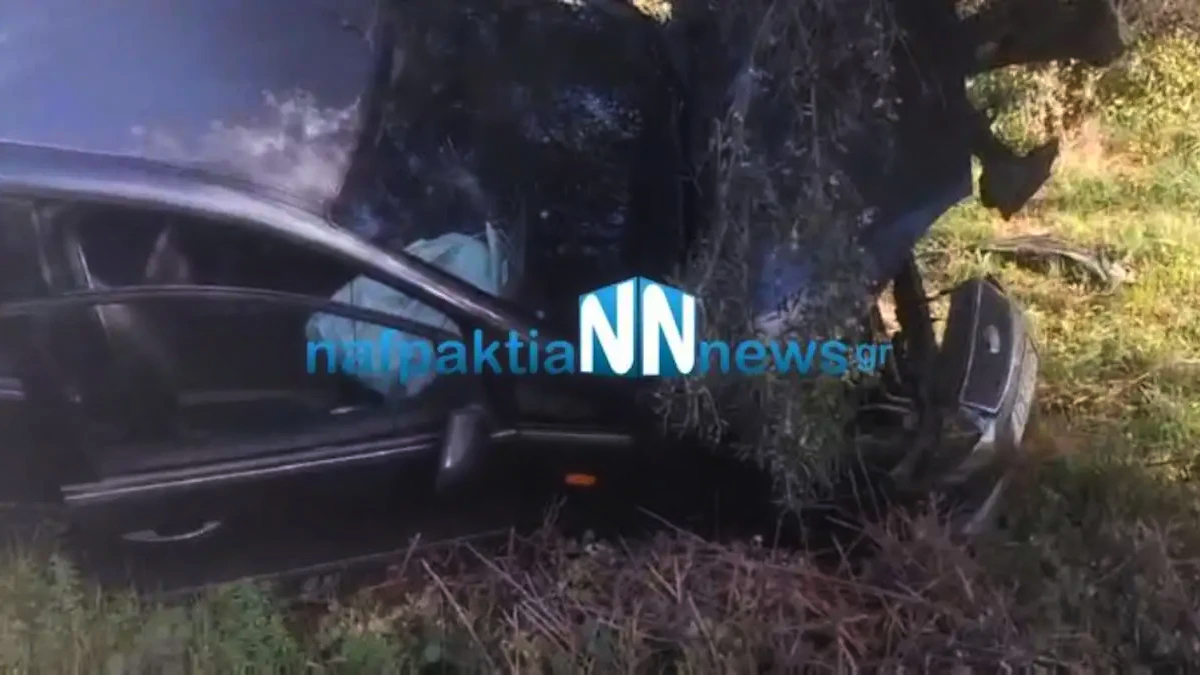 Σοβαρό τροχαίο στην Ναύπακτο: Αυτοκίνητο ξέφυγε της πορείας του και κατέληξε σε ελιά