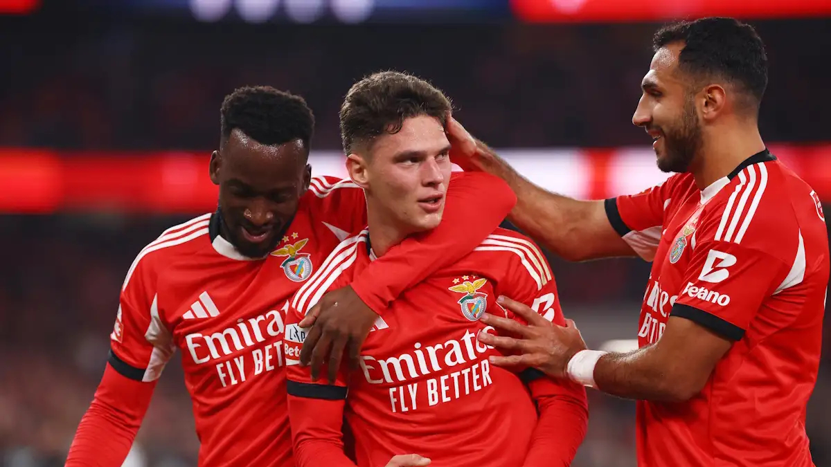 Primeira Liga: Ο Βαγγέλης Παυλίδης σημείωσε ένα γκολ και μοίρασε μία ασίστ στο παιχνίδι της Μπενφίκα με την Κάζα Πία – ΒΙΝΤΕΟ