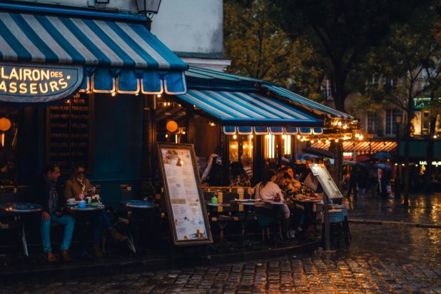 Οι άνθρωποι που λατρεύουν τις βροχερές μέρες, συνήθως διαθέτουν 11 σπάνια χαρακτηριστικά