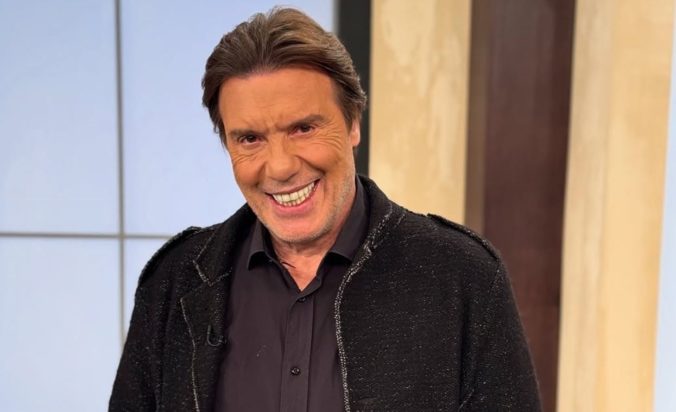 Στράτος Τζώρτζογλου