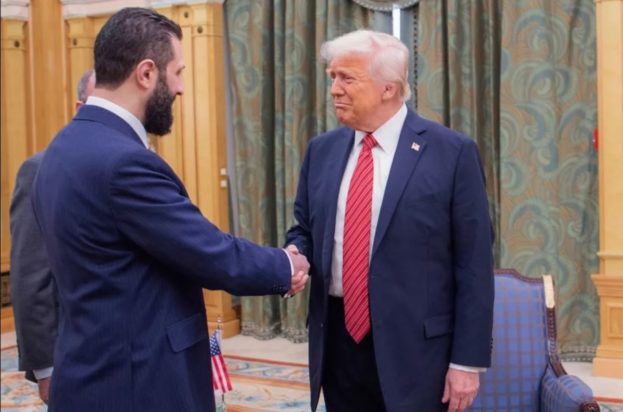 Ντόναλντ Τραμπ Αχμέντ αλ Σάρα