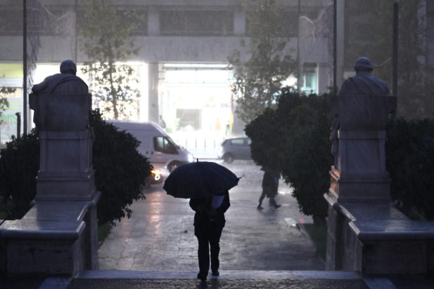 Κακοκαιρία, Byron, βροχές, Καταιγίδες, Κέντρο Αθήνας