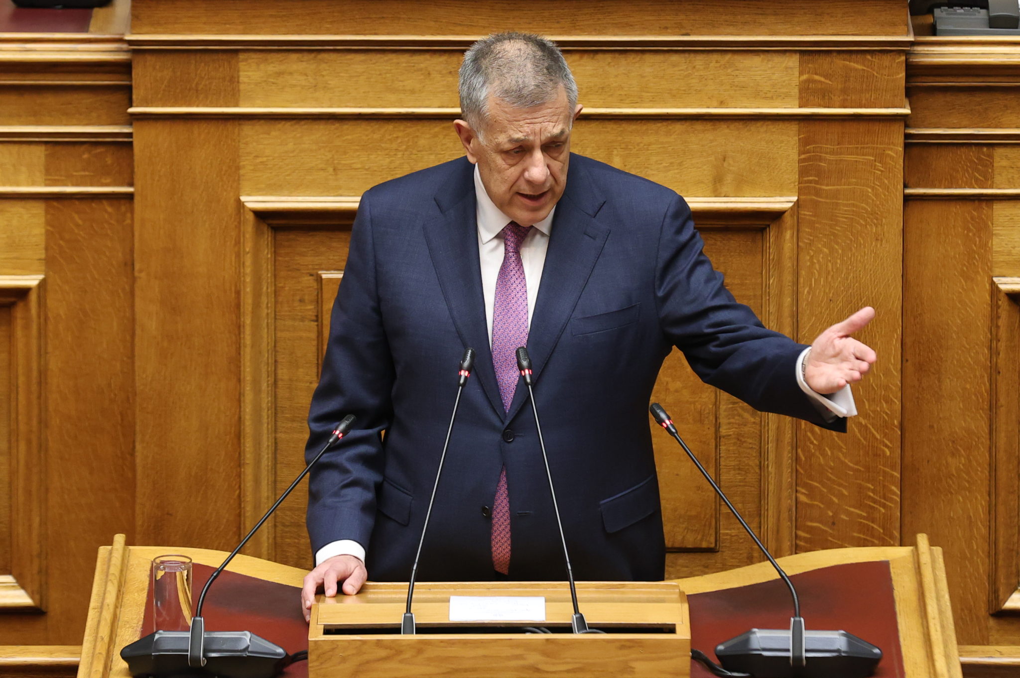 Νίκος Ταχιάος