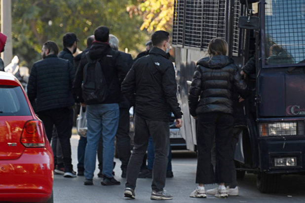 ΟΠΕΚΕΠΕ, Συλληφθέντες, Ανακριτή