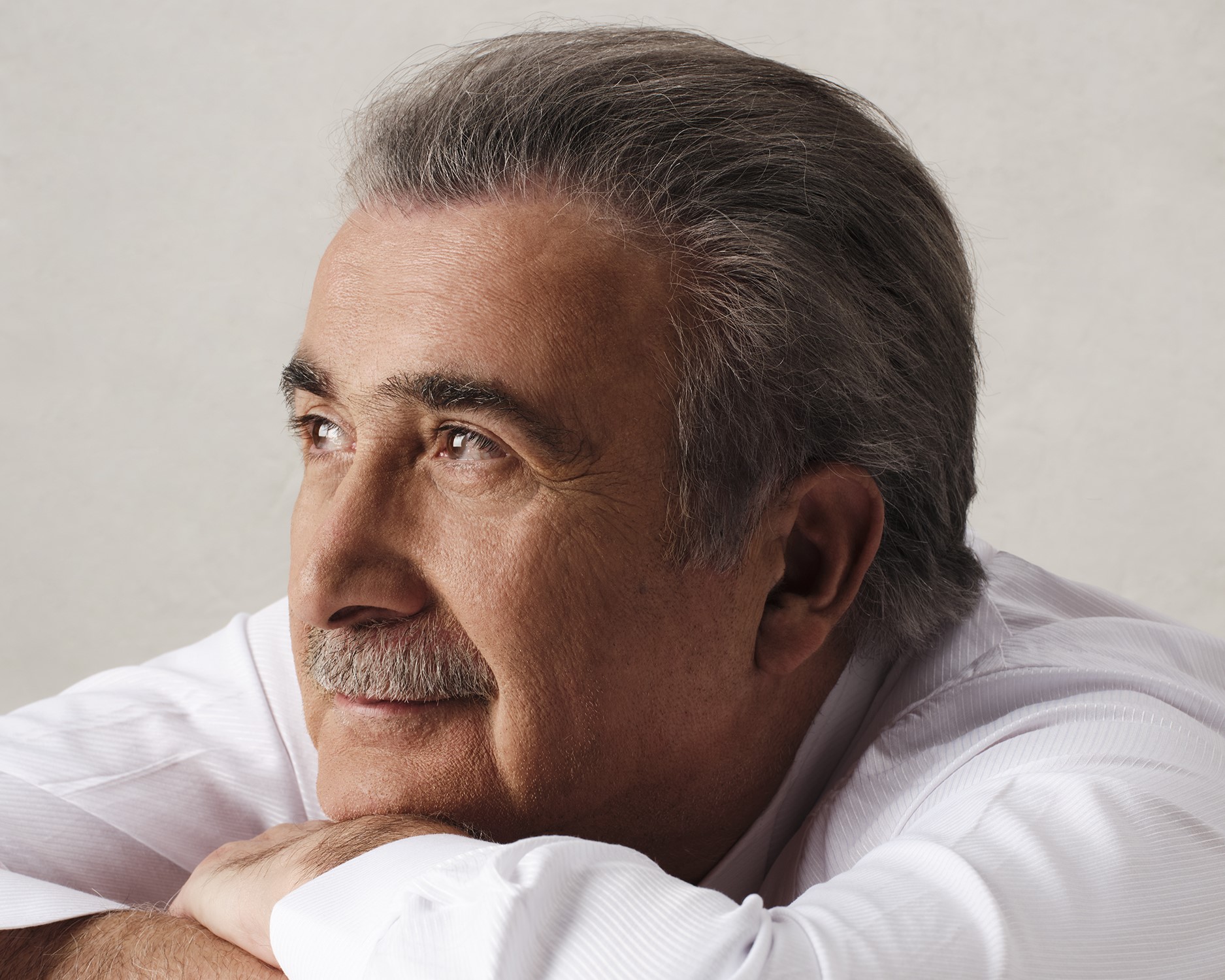 Αλ Τσαντίρι Νιουζ: Ο Λάκης Λαζόπουλος υποδέχεται τον Κώστα Τουρνά