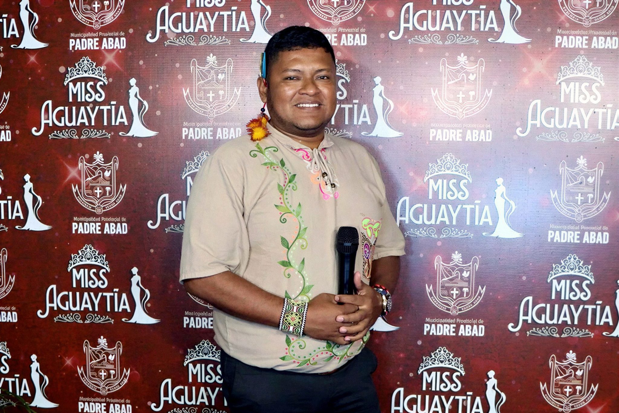 Περού, δημοσιογράφος, Μίτσαρ Καστιγιέχος