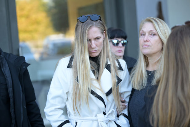 Σάρα και Μαίρη Εσκενάζυ