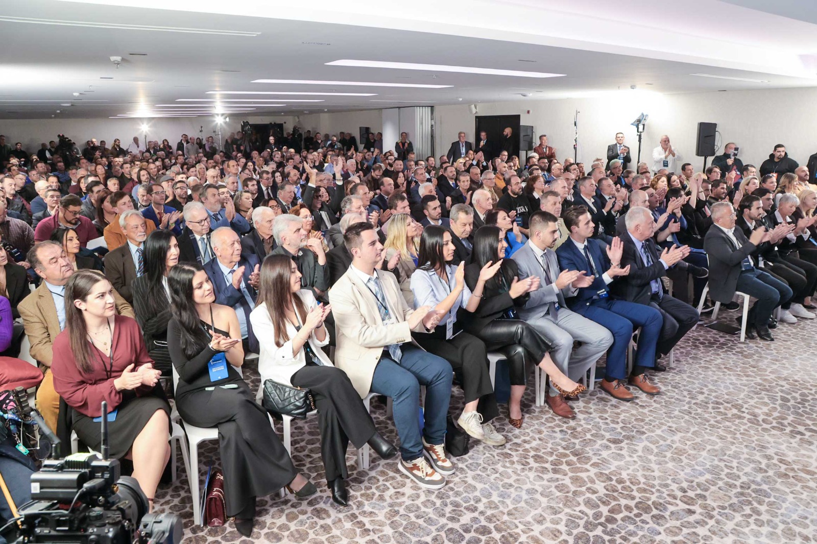 Πρώτο συνέδριο για τη «Φωνή Λογικής», εξελέγη ομόφωνα πρόεδρος η Αφροδίτη Λατινοπούλου 7 Sinedrio foni logikis 18