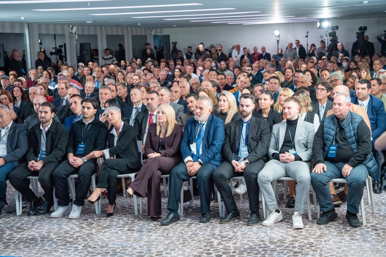 Πρώτο συνέδριο για τη «Φωνή Λογικής», εξελέγη ομόφωνα πρόεδρος η Αφροδίτη Λατινοπούλου 4 Sinedrio foni logikis 22