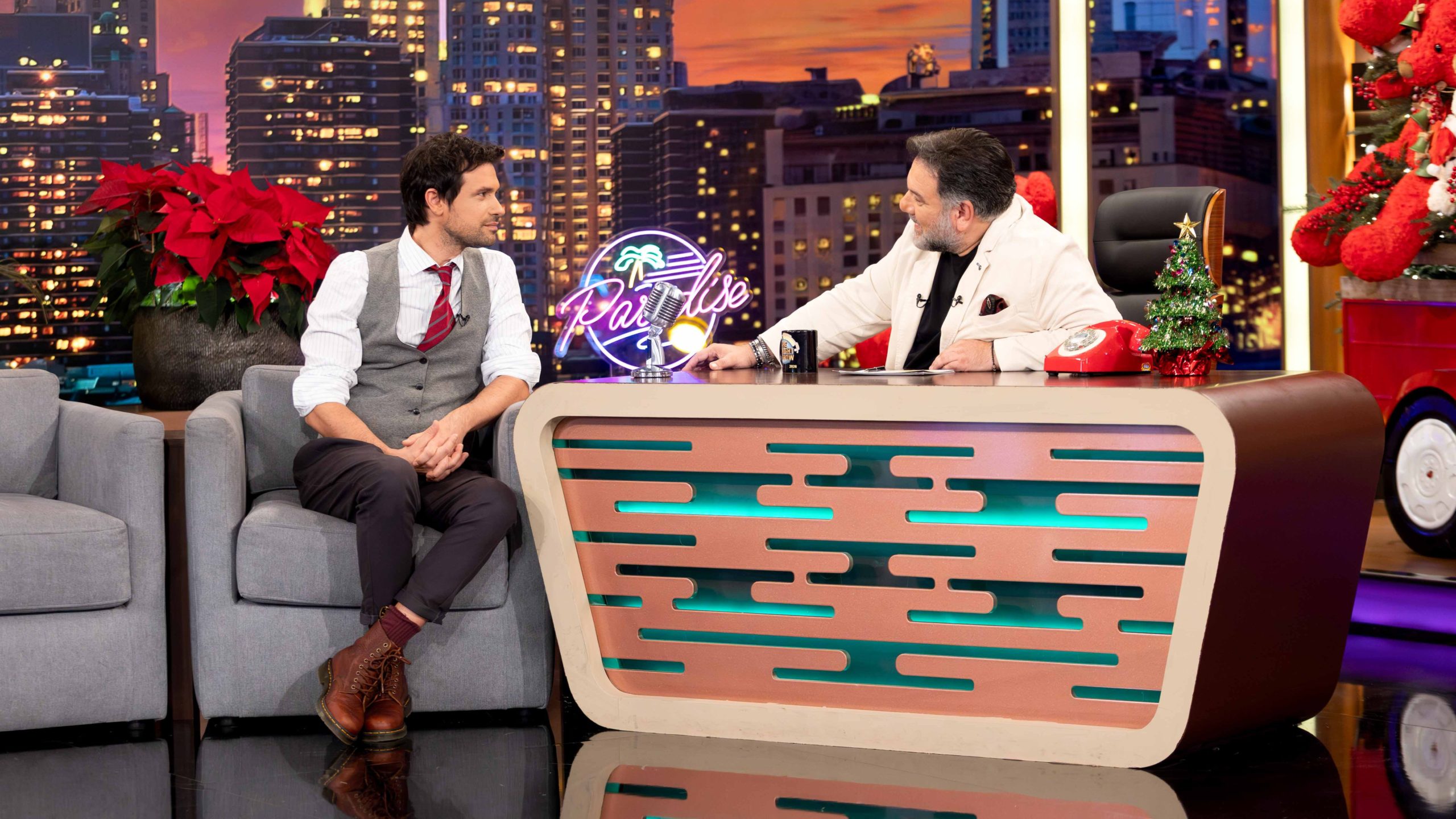 Ορφέας Αυγουστίδης: Η επική ατάκα του γιου του για τα «Φαντάσματα» – «Του λέω “δεν ντρέπεσαι να το λες στον πατέρα σου αυτό;”»