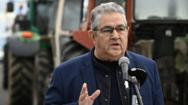 Κουτσούμπας μπλόκα