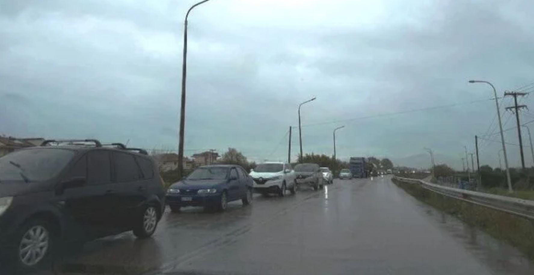 Ουρές «ταλαιπωρίας» στην εθνική οδό Αντιρρίου – Ιωαννίνων – Δείτε βίντεο 