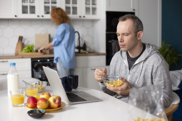 Υψηλή χοληστερίνη: 3 γευστικά σνακ που την μειώνουν και προλαμβάνουν το έμφραγμα