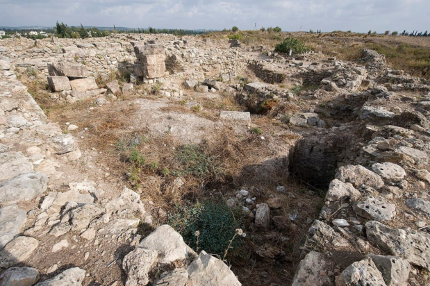 Ερείπια του ναού του Βάαλ στην Ουγκαρίτ, στην κορυφή του οποίου ανάβονταν τελετουργικές φωτιές για να καθοδηγούν τους ναυτικούς.