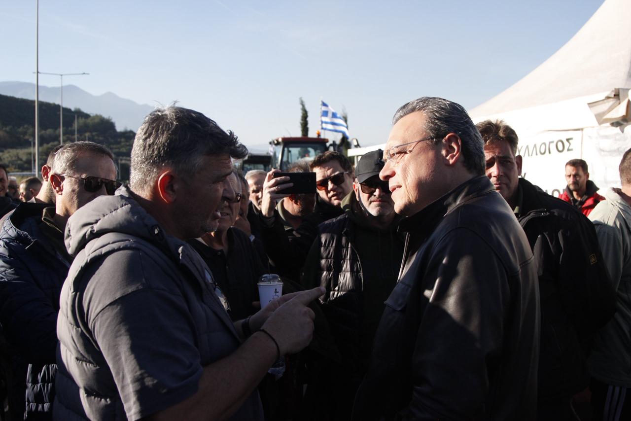 Φάμελλος από το μπλόκο του Μπράλου: Είναι εθνικής σημασίας ο αγώνας των αγροτών