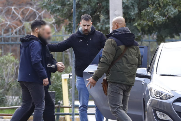 Γιος Ελένης Παπαδοπούλου Κολωνάκι