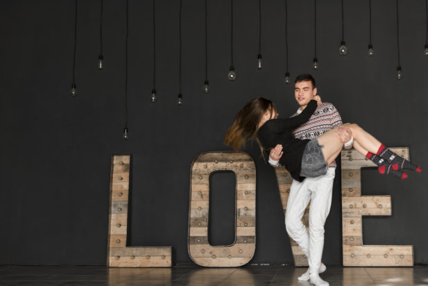 ζώδια που θα δουν επιτέλους βελτίωση στα ερωτικά τους τον Ιανουάριο του 2026