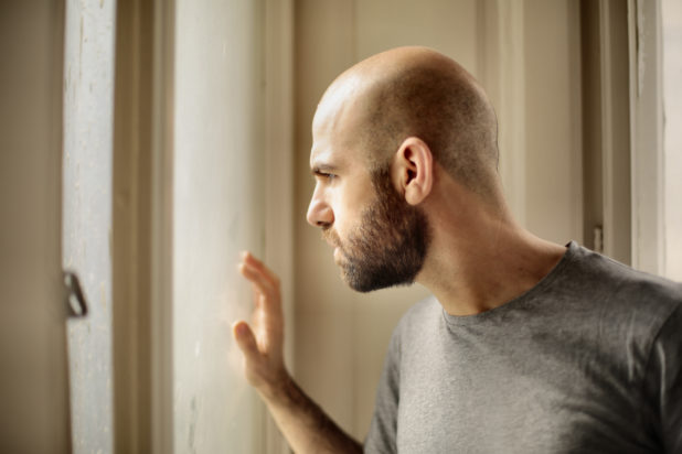 Τριχόπτωση: Ειδικός αποκαλύπτει τον λόγο που οι άνδρες χάνουν μαλλιά - Οι πιο αποτελεσματικοί τρόποι αντιμετώπισης