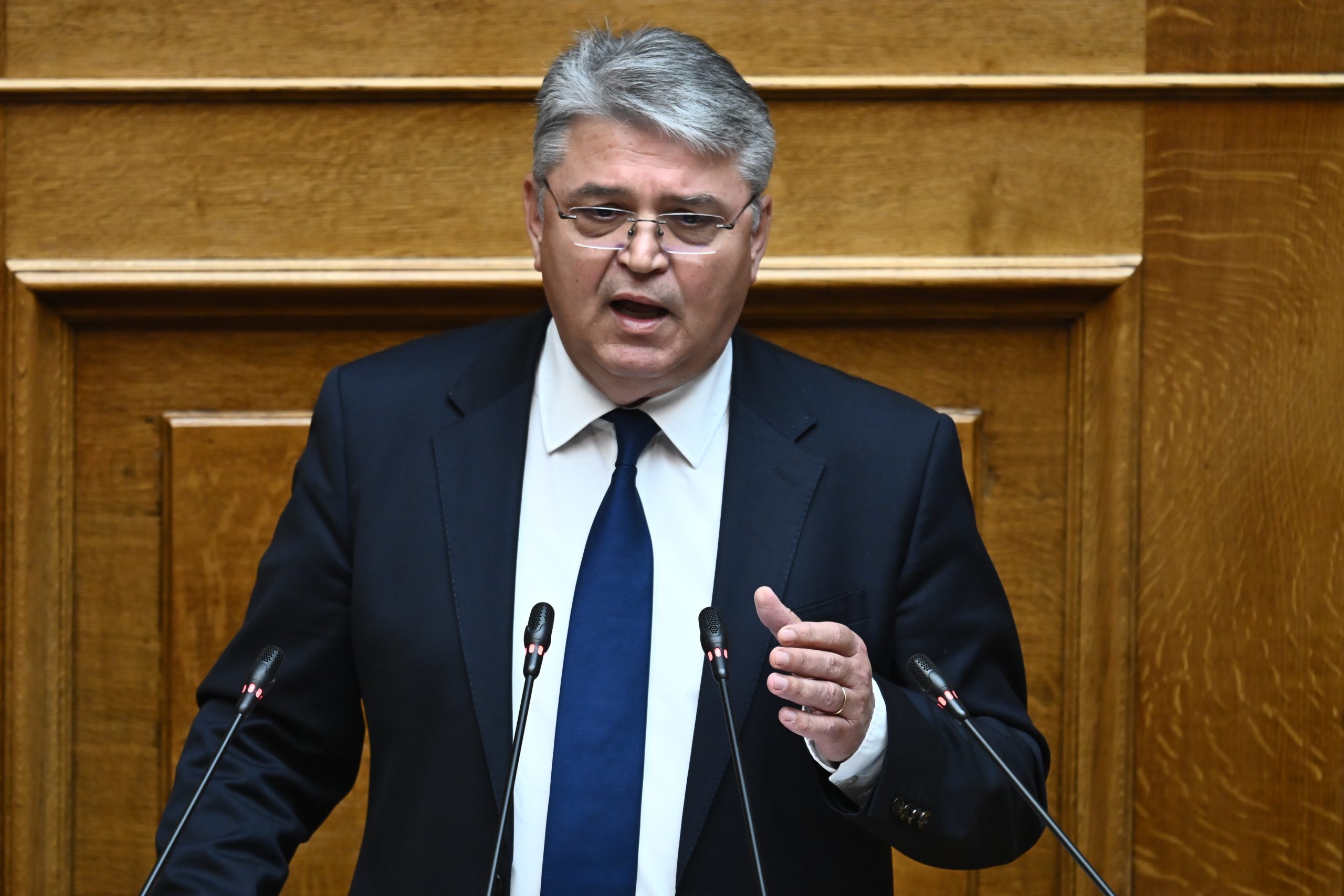 Νατσιός στη Βουλή: Η οικονομική εξόντωση των αγροτών οδηγεί στην ερήμωση της υπαίθρου