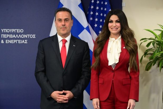 Παπασταύρου - Γκιλφόιλ