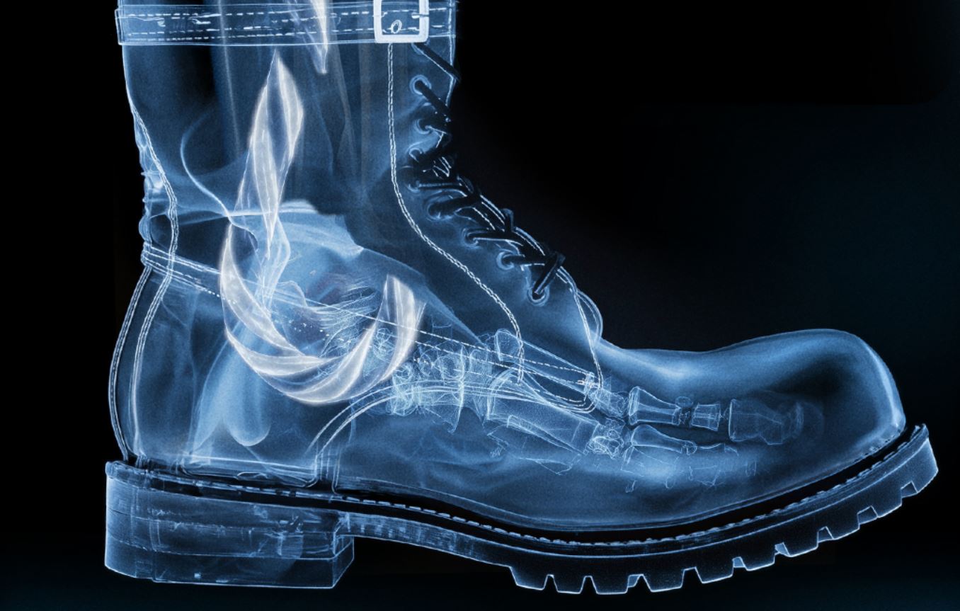 Αβεβαιότητα για τα Χριστούγεννα λόγω τραυματισμού του Αϊ-Βασίλη σε μπασκετικό ατύχημα