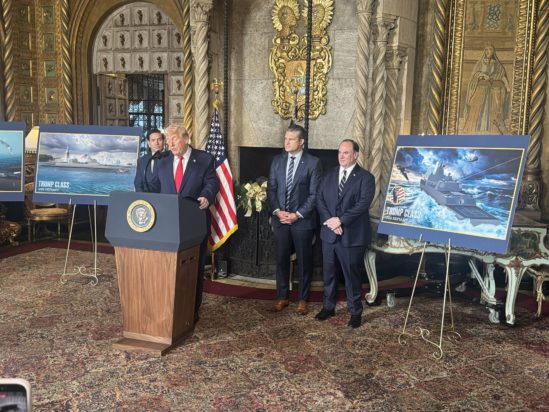 Τραμπ, Πολεμικό Ναυτικό