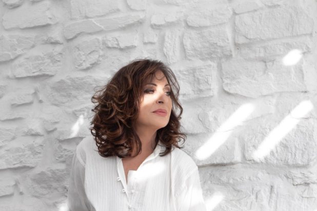 Χάρις Αλεξίου