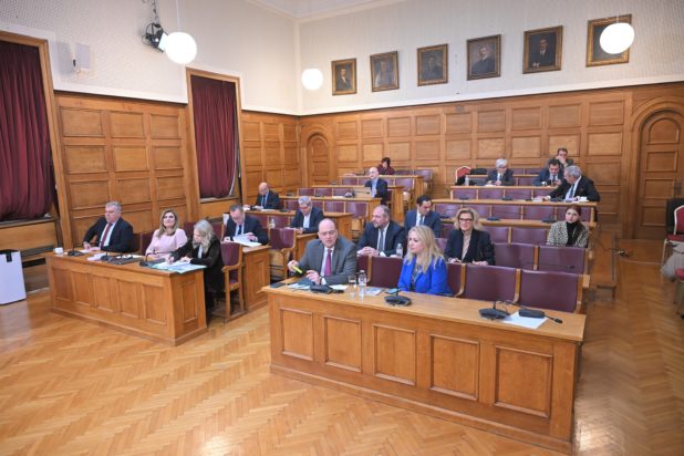 Εξεταστική οπεκεπε